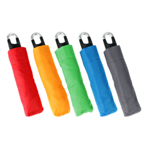 TX-065, Paraguas de bolsillo automatico mango con clip, fabricado en pongee colores: azul, gris, naranja, rojo y verde.