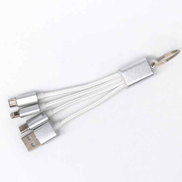TEC114, MULTICABLE USB 3 en 1
Multicable USB 3 en 1 para Carga de Energía.

Conexión: V8 (Android), USB tipo C y Lighting (iPhone)